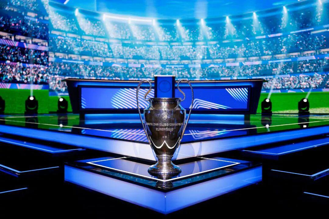 国际比赛日欧冠传出新动向，门兴格拉德巴赫官宣签约，管理层表态——球迷炸锅，心理建设被强调的简单介绍